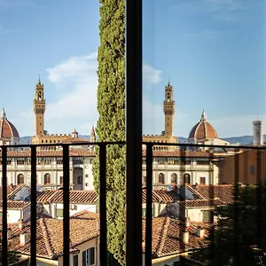 https://apt-magnoli-luxury-view-with-terrace.it-tuscanyhotel.com